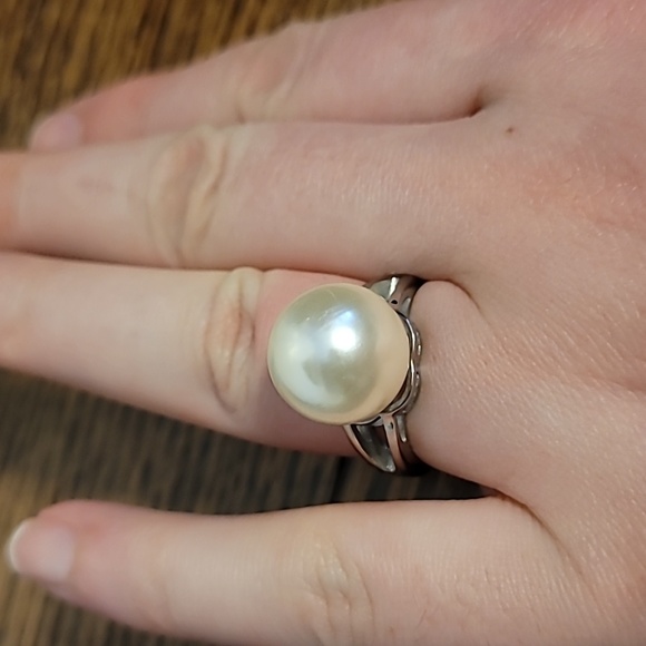 Camilla Plunder Ring - Picture 2 of 5